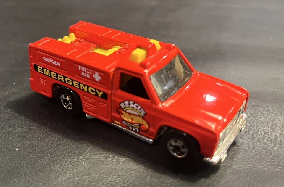 Hot Wheels Police Fire Forest  Lot Of 4 - Image 4 of 4