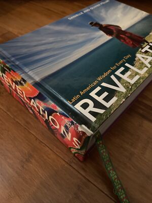 洋書 F-REVELATIONS - Latin American Wisdom Revelations : Latin American Wisdom for Every Day by Olivier