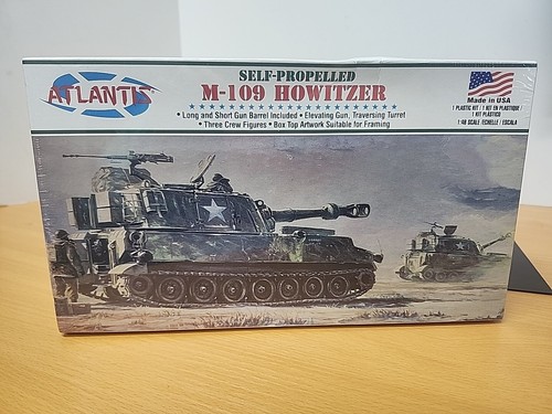 Atlantis M-109 SP Haubitze mit Besatzung Maßstab 1:48 Modellbausatz 326