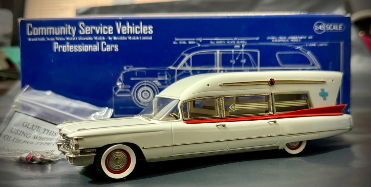 Brooklin CSV 16a 1960 Miller-Meteor Cadillac Guardian Ambulance