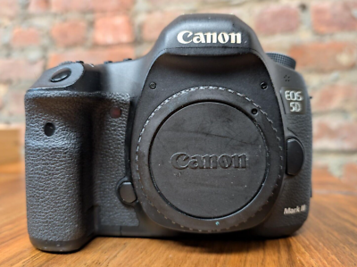 Canon EOS 5D Mark III DSLR - Shutter Count: 68,112 (S/N