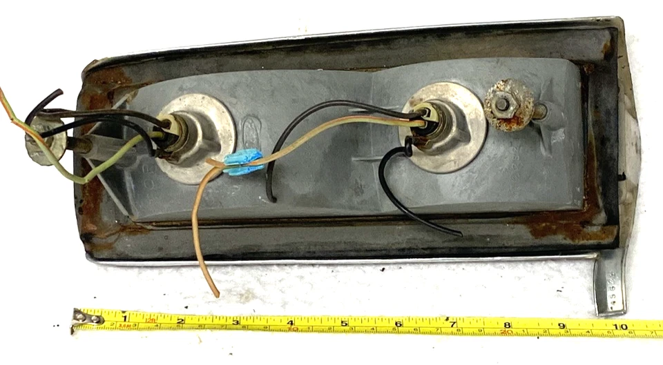 MONTAJE DE LUZ TRASERA ORIGINAL 77,8,9 LINCOLN MARK V, IZQUIERDA, LADO DEL CONDUCTOR, CONTINENTAL, 19,5 Foto 4 de 4