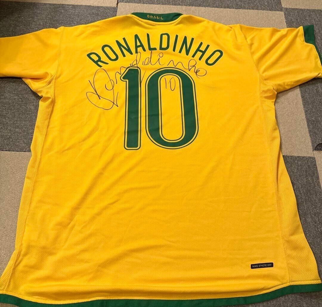 【新品/タグ付き】2006ドイツW杯 ブラジル代表♯10ロナウジーニョ 【XL】 新品/タグ付き】2006ドイツW杯 ブラジル代表♯10ロナウジーニョ