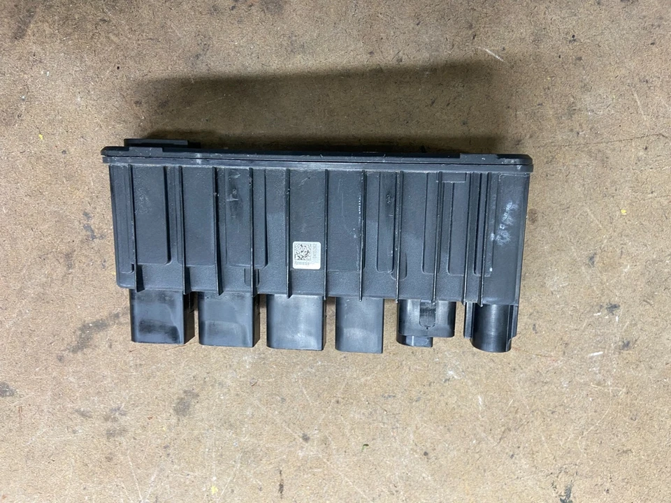 BMW X5 X6 2021 módulo de control de distribución de energía integrado 8741401-04 M9172 DG Foto 2 de 4