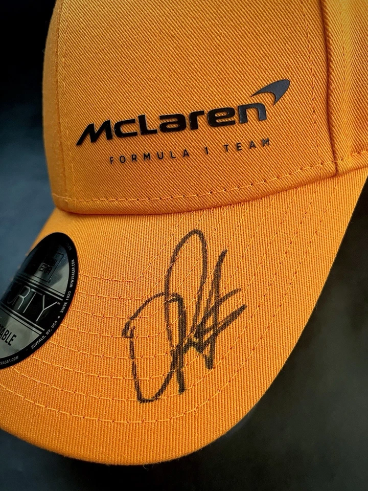 Oscar Piastri Cappellino Ufficiale McLaren Autografato Original Sign. Perfetto. - Immagine 4 di 4