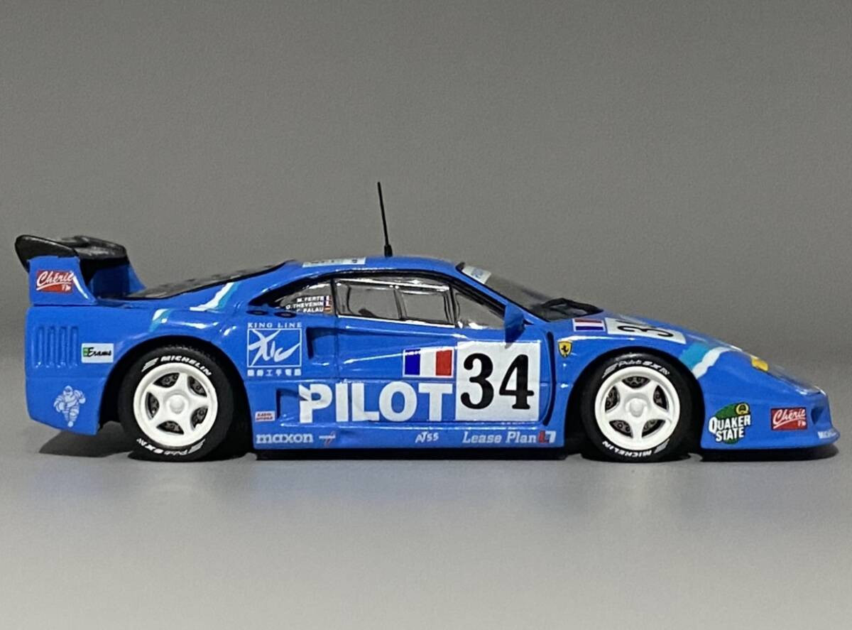 1/43 Ferrari F40 Lm Competizione 34 Pilot Aldix Racing 24 1/43 Ferrari F40 Lm Competizione 34 Pilot Aldix Racing 24