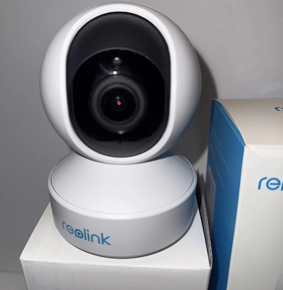 Reolink E1 Zoom 8MP 4K UHD Wi-Fi 6 Indoor Security Camera Auto-Tracking Pan Tilt - Image 2 of 4