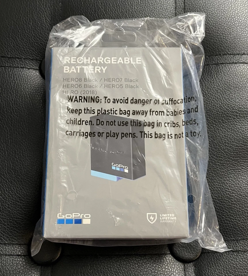 GOPRO SET BRAND NEW: THE HANDLER, RECHARGEABLE BATTERY AND ANTI-FOG INSERTS - Image 3 of 4