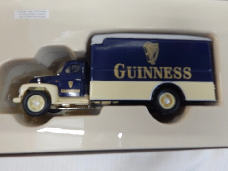 CORGI DIAMOND T620 BOX VAN GUINNESS 56404 BNIB 1:50 - Image 3 of 4