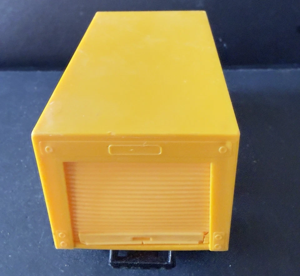 VINTAGE 1984 CORGI "BRITISH TELECOM" #1192 FORD CARGO BOX TRUCK Great Britain - Image 4 of 4