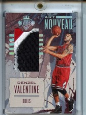 2016-17 Panini Court Kings #12 Denzel Valentine Art Nouveau Prime #/10