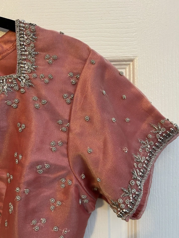 Handmade Metal Embroidered Pink Saree - Image 4 of 4