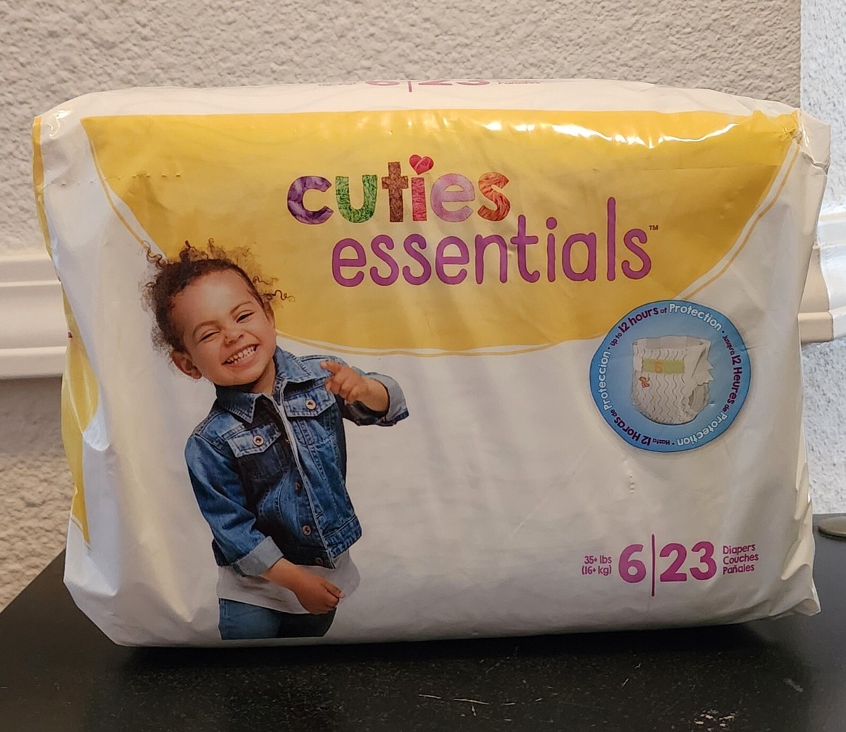 Cuties Premium Baby Diapers, Size 6, Over 35 Pound, Fun Graphics Print