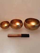3 Geh&auml;mmerte klangschale Singing Bowl Nepal 2000gram mit Kl&ouml;ppel