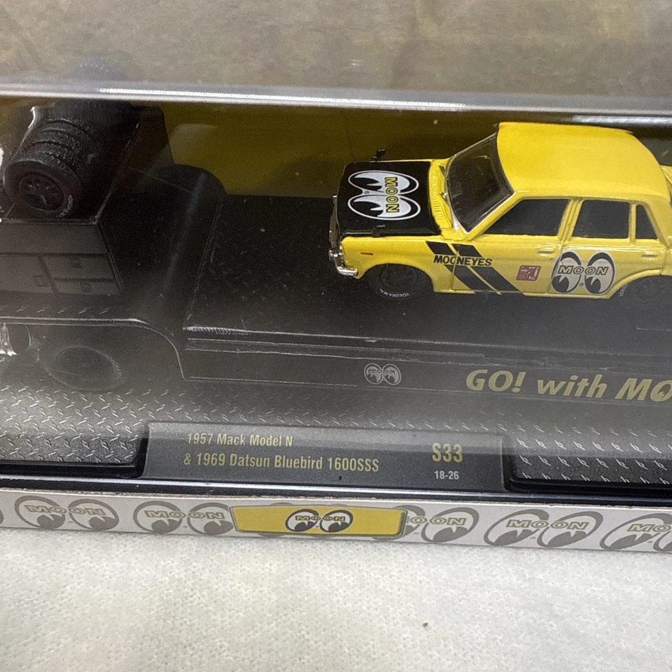 M2 MACHINES S33 1957 MACK MODEL N AND 1969 DATSUN BLUEBIRD 1600 Mooneyes - Image 3 of 4