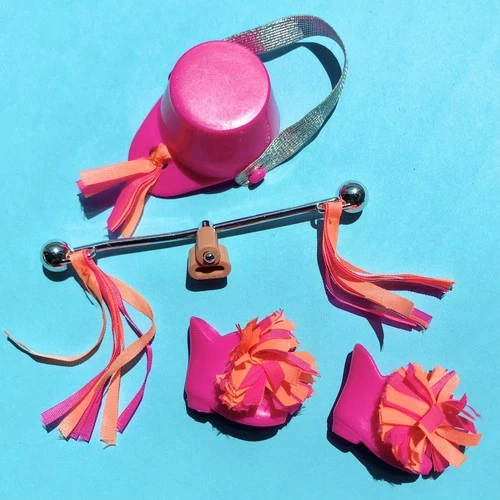 1992 Vintage Mattel~HAT/BOOTS/BATON TWIRLING SKIPPER~Accessories for Doll #3931