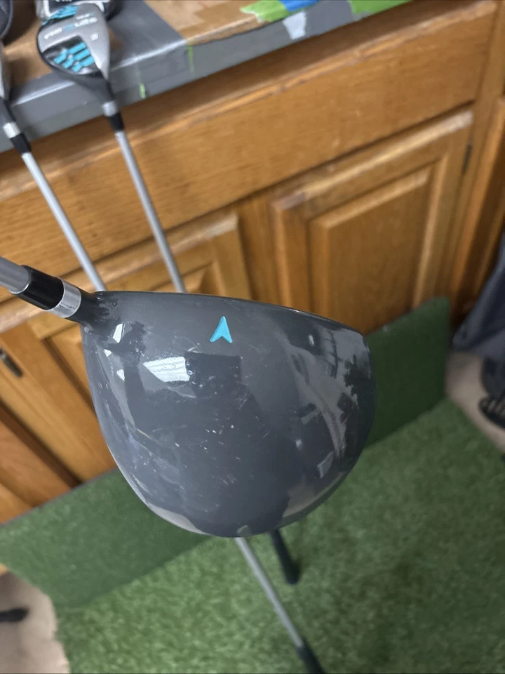 Tacos femininos Tour x Rezults driver 3 madeira e eixo de grafite 5HB destro - Imagem 2 de 4