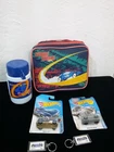 Hot Wheels Collection Vtg Lunchbox/Thermos, 2 Cars (In Package) 2 Keychains