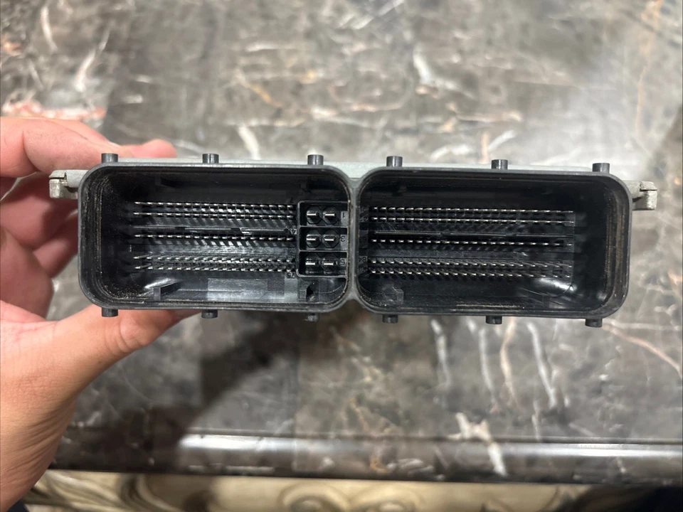 ENGINE COMPUTER VOLKSWAGEN PASSAT 2014 06K906070J PCM ECM ECU OEM - Image 4 of 4