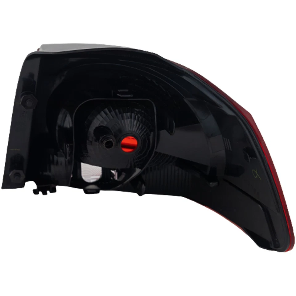 Luz trasera para Volkswagen Golf y GTI 2010-2014 hatchback exterior izquierdo marca Hella Foto 2 de 4