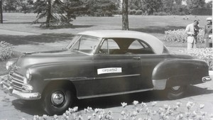 12-By-18-034-Black-amp-White-Picture-1951-Chevrolet-2-door-Hardtop