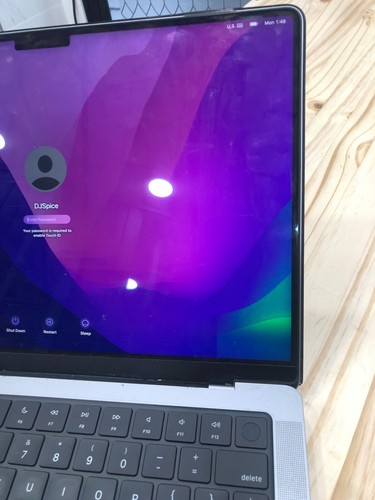 MacBook Air 13" Retina (A1932 / Mid 2019) Screen Replacement Service - Picture 11 of 13