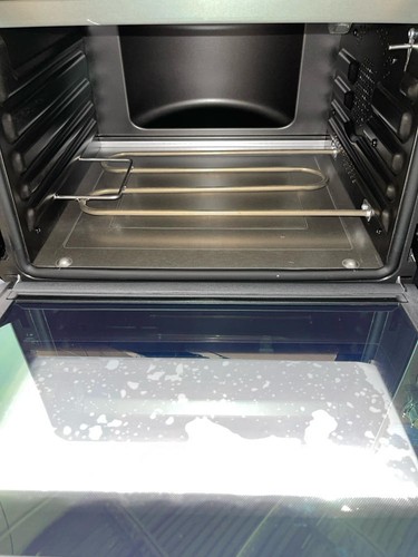 De'Longhi Livenza 0.85 cu ft. Convection Oven EO241250M (damaged corner) - Picture 4 of 10