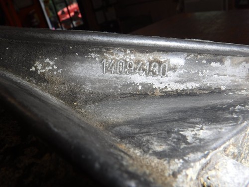 1991 ISUZU TROOPER 2.8 LITER AIR CONDITIONING USED BRACKET 14094130 - Picture 3 of 6