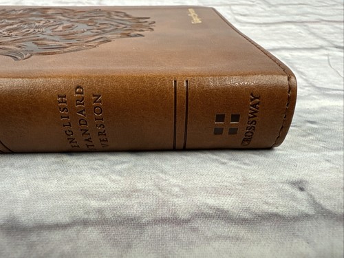 ESV Compact Bibel TruTone königlicher Löwe graviert mit Namen Top - Bild 14 von 16