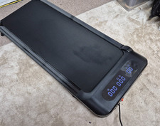 LCD Display Walking Treadmill 1-10KM/H Aerobic Exercise Machine