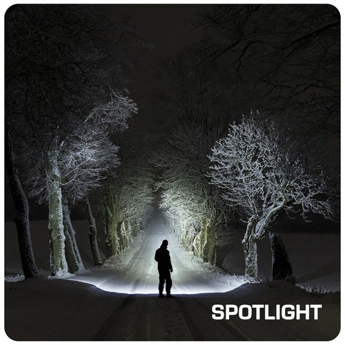 EverBrite Ultra Bright Tactical Flashlight 900 Lumen Zoomable Adjustable Focus