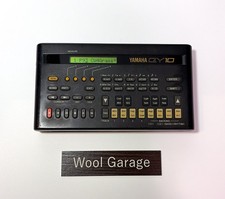 YAMAHA QY10 Sequencer Rhythm Machine MIDI Digital Pad Working