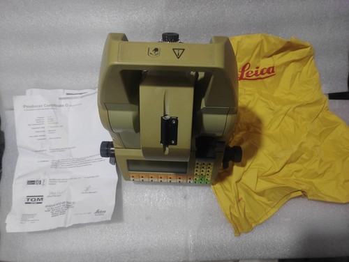 Leica TC 1700 Total Station With Hard Case - Picture 3 of 24