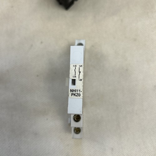 Meoller EATON PKZM0-1,6 1 + NHI11-PKZ0 1,6 A Motorschutzschalter + Hilfskontakt - Bild 3 von 8