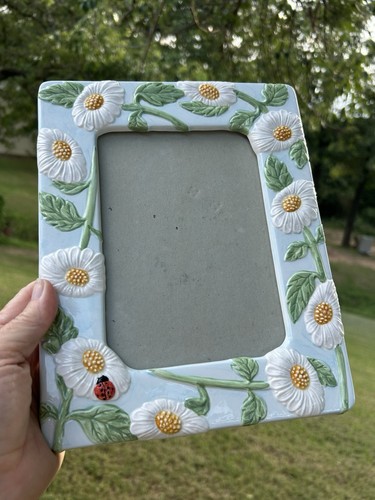 VTG Carr Frames 5X7 Porcelain Picture Frame Daisy Ladybug Floral Photo Vertical