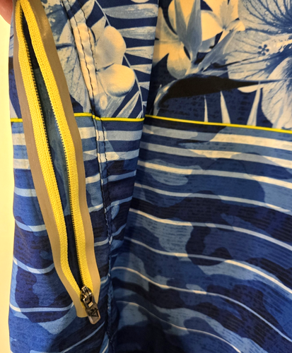 ZeroXposure Men's L Performance Swim Shorts Blue Hawaiian Trunks Lined Pockets - Picture 4 of 13