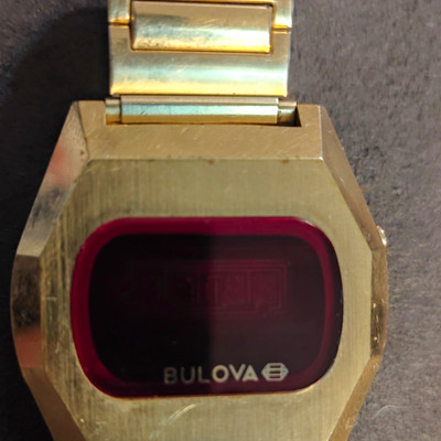 Bulova Computron Vintage Quartz LED Digital Gold Tone Bracelet 1970's