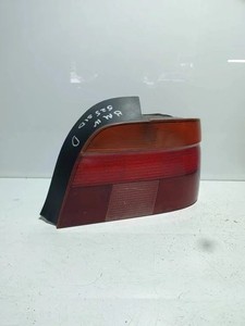 BMW 5 E39 Rücklicht hinten rechts 8358032 2VP00724002 1996 32262401