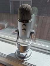 Blue Yeti USB Microphone - Platinum no cord only Mic