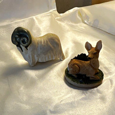 Deer Fawn Lying Down Ornament/Figurine with Sheep/Ram Animal Figurine Set