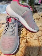 Girls Under Armour Pursuit BP Grade School Pink Sneakers NEW Size 3.5 Y BOX 1