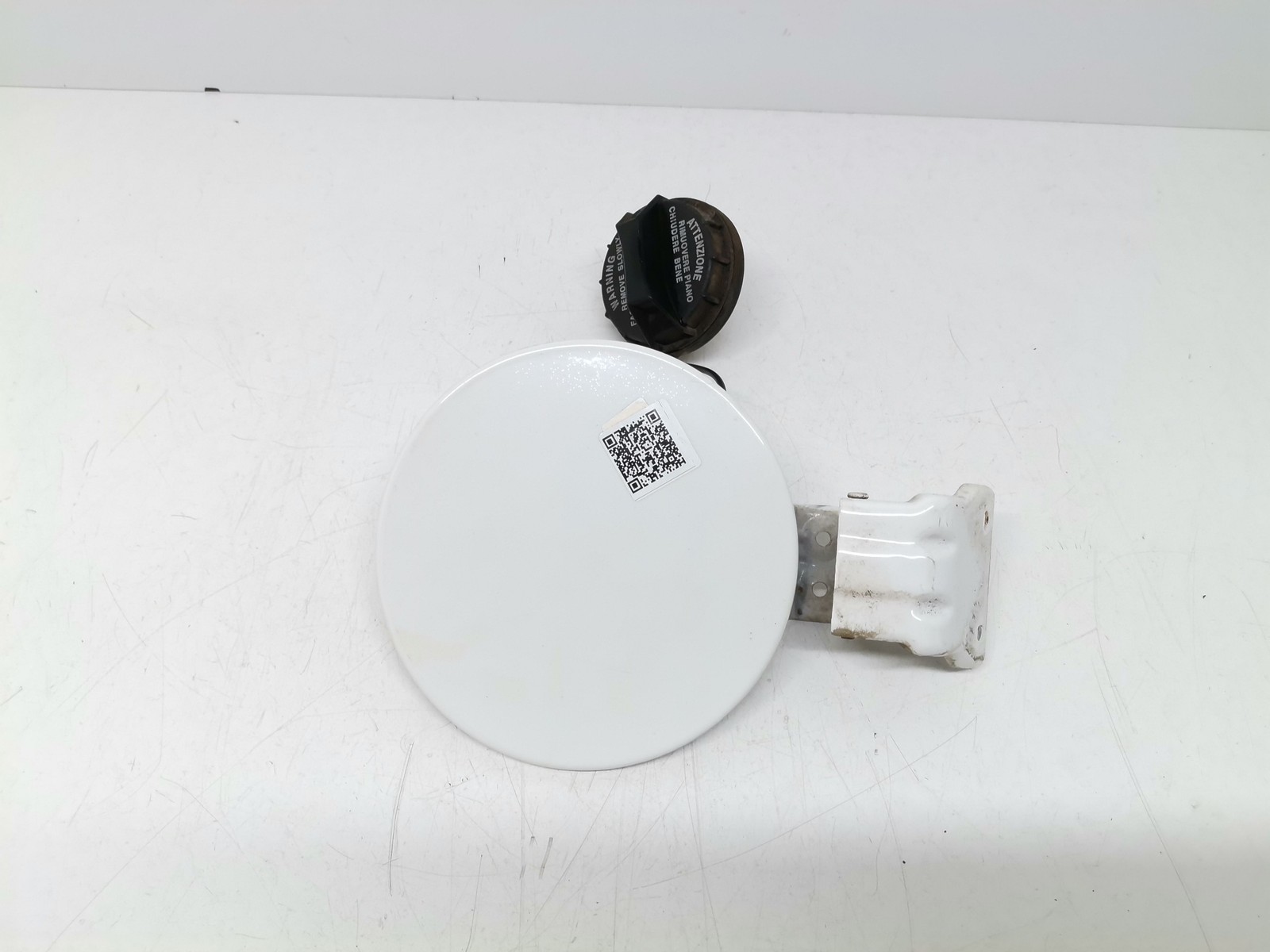 SPORTELLINO CARBURANTE PER HYUNDAI i10 Serie 69510B9000 (13>19)