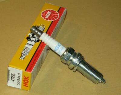 Zündkerze NGK LKAR8A-9 passend für KTM Duke 125 Bj. 2011-2014