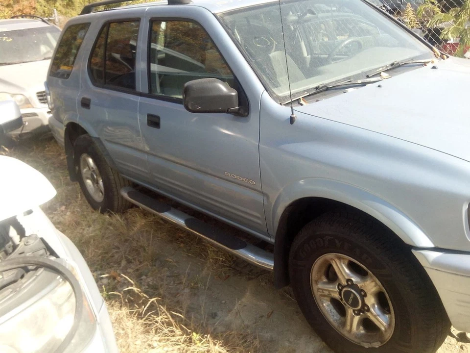 Condensador de aire acondicionado 4 puertas compatible con 02-04 ISUZU RODEO 1530557 Foto 3 de 4