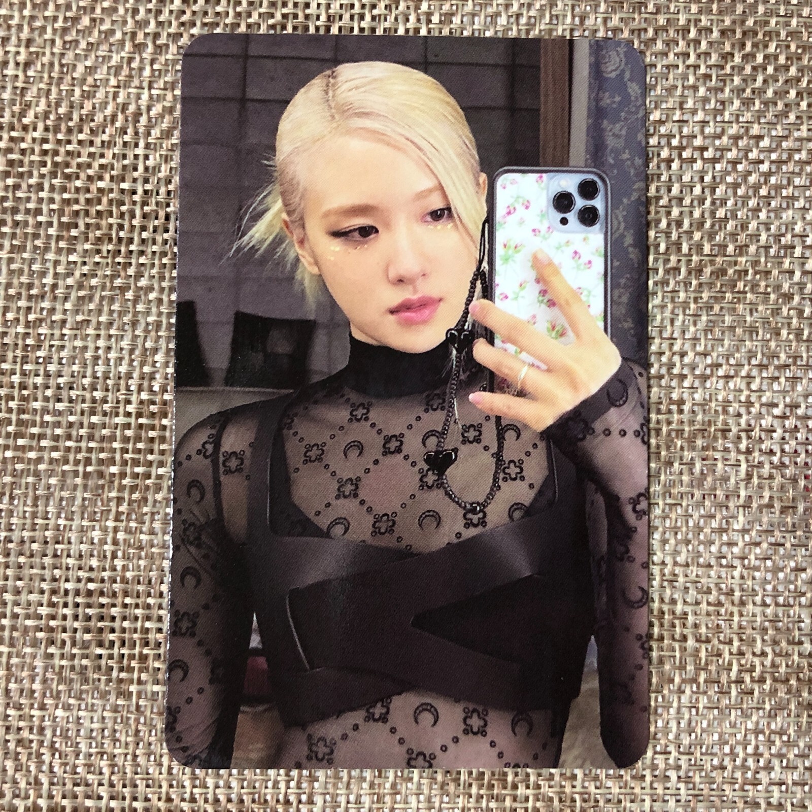 Rosé – Born Pink Album PC photocard photocard