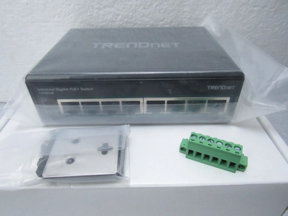 TRENDnet TI-PG80B 8-Port Industrial Gigabit PoE+ DIN-Rail Switch 24–56V [CTOKT] - Image 2 of 4