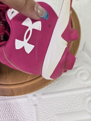 Under Armour Glyde 2.0 TPU Jr Chaussures de Softball pour Fille, (100) Blanc/Blanc/Argent Métallisé, 3 Little Kid