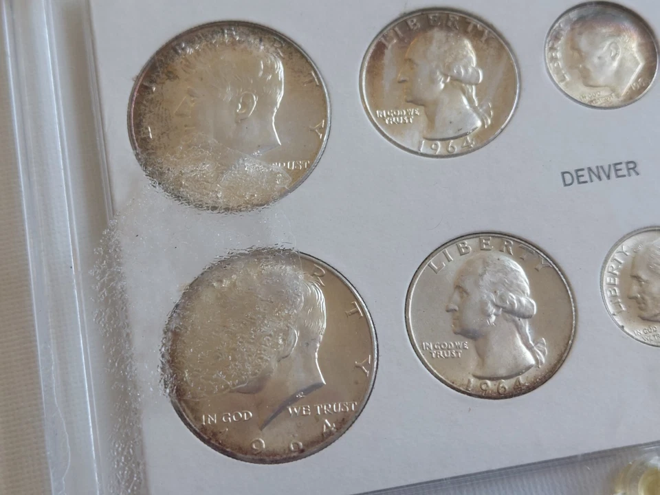 1964 United States Mint Set in Capital Holder- Philadelphia + Denver 10 Coin Set - Image 2 of 4