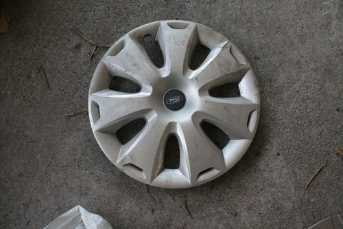 1 x FORD AM51-1000BA FDT337 1011 16 ZOLL RADKAPPE, KAPPE