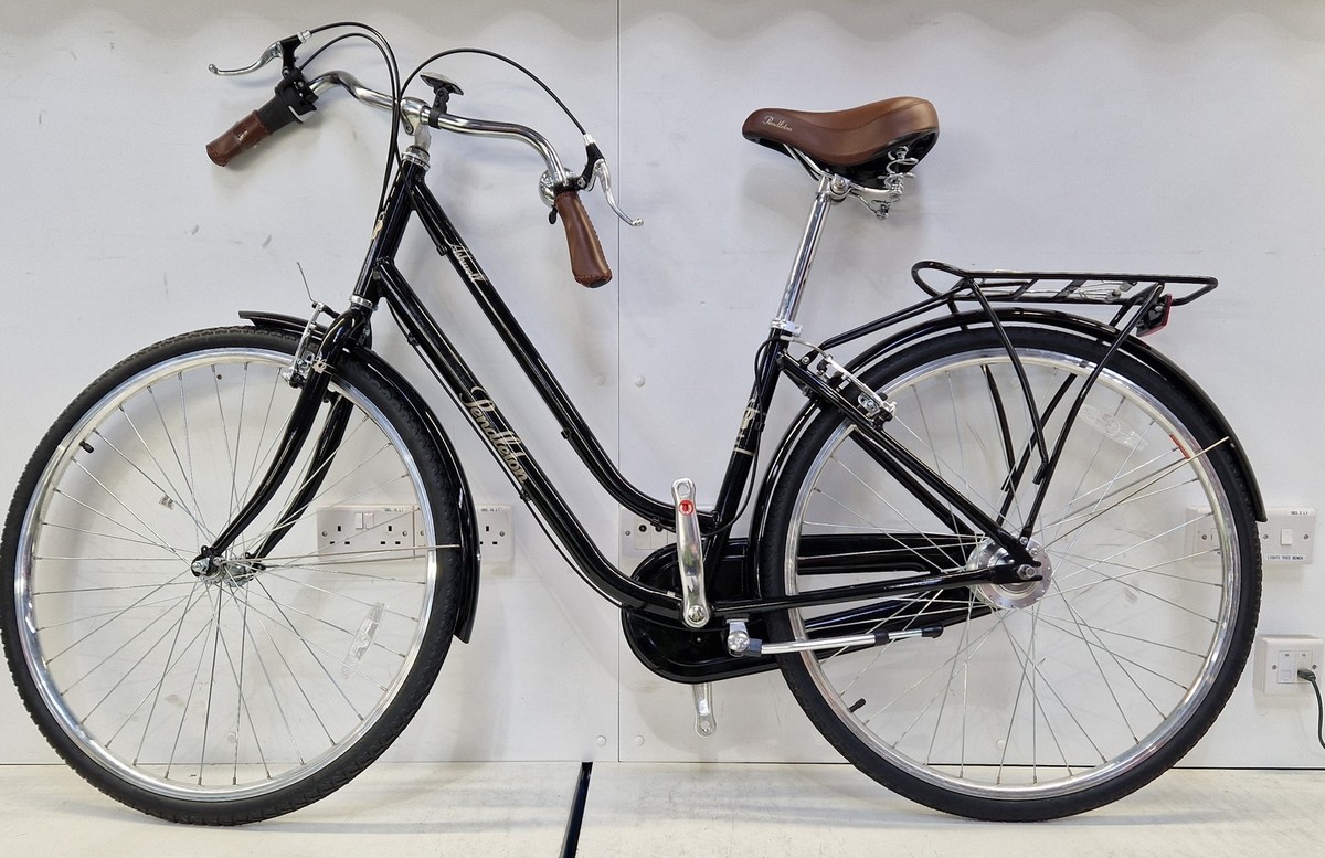 Pendleton Ashwell 700c Wheel Gears Hybrid Bike Black 17